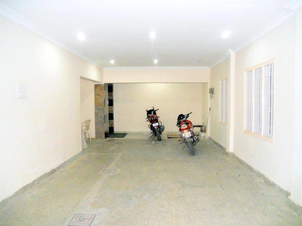 Hotel Sahasra Residency Tirupati Exterior photo
